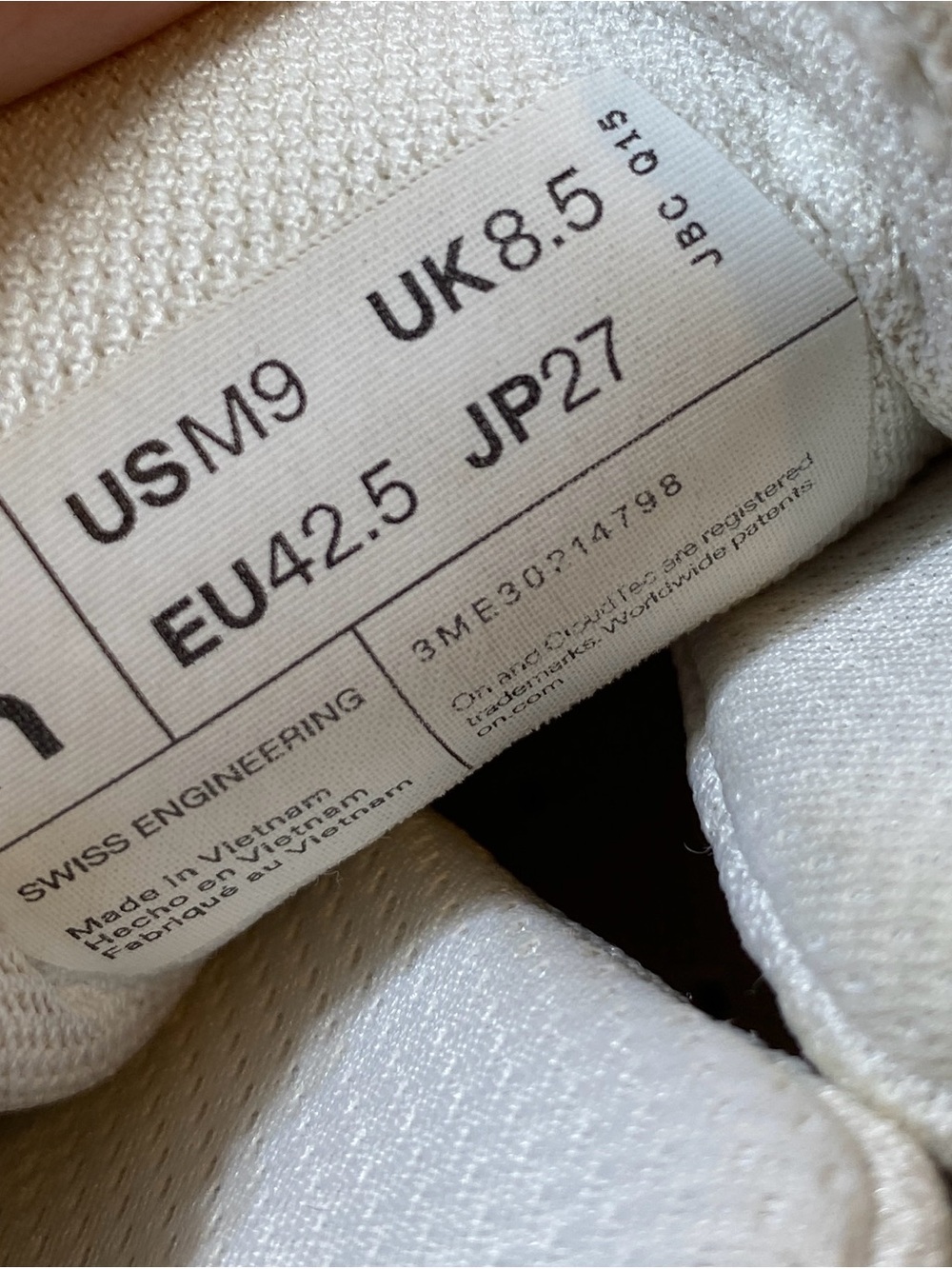 On Cloud Running Shoes Men's Size US 9 / White/Tan Performance Sneakers - Picture 7 of 10